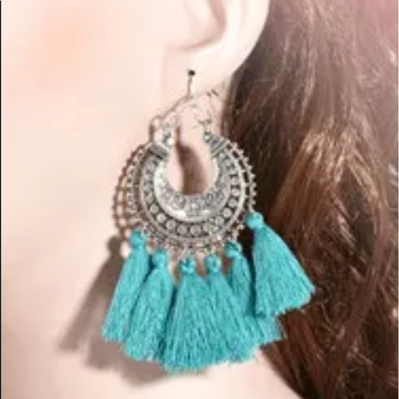 NWT SILVER BOHO CHIC EARRINGS✌🏼 - Picture 4 of 8